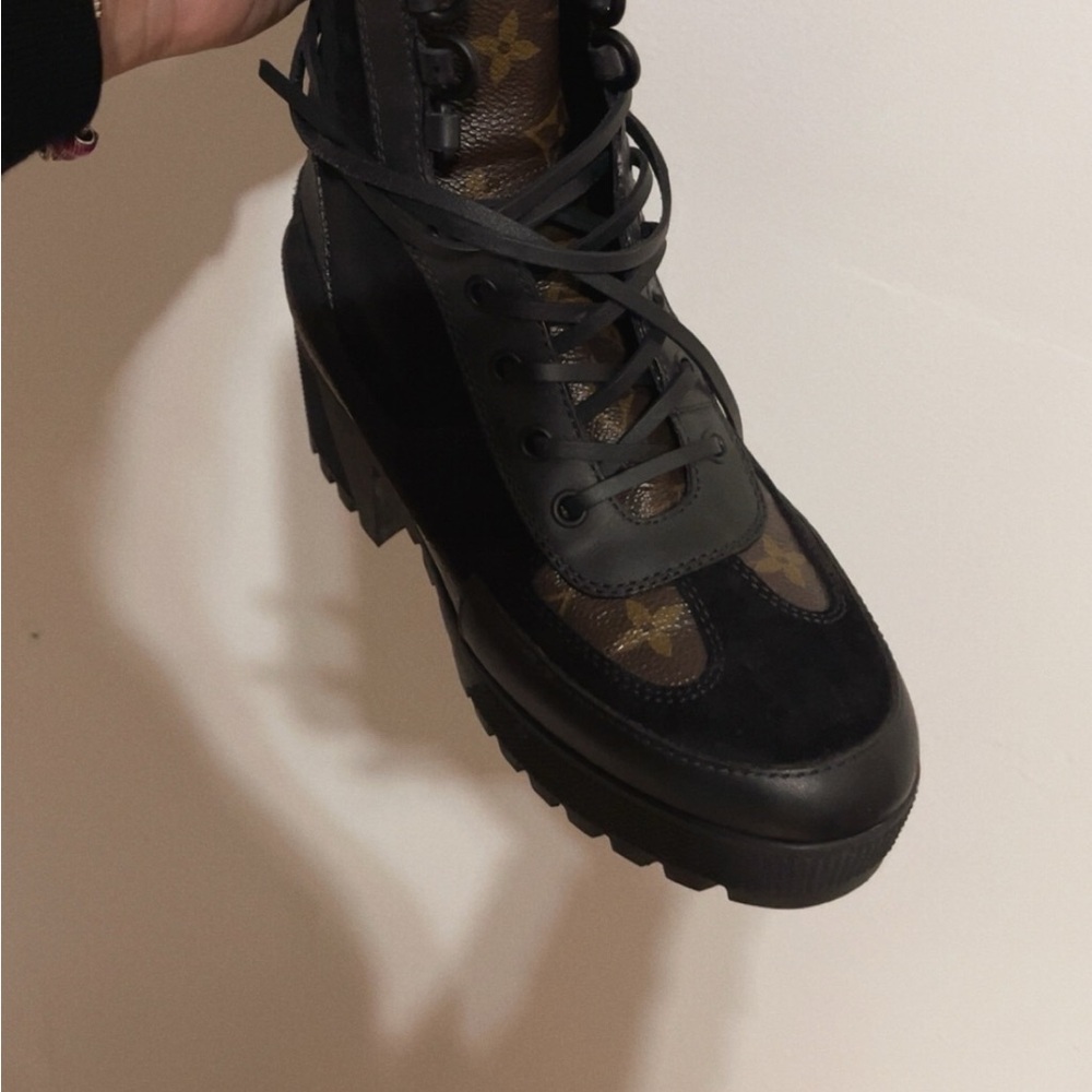 Louis Vuitton Black and Brown Sole Boots - Picture 2 of 4